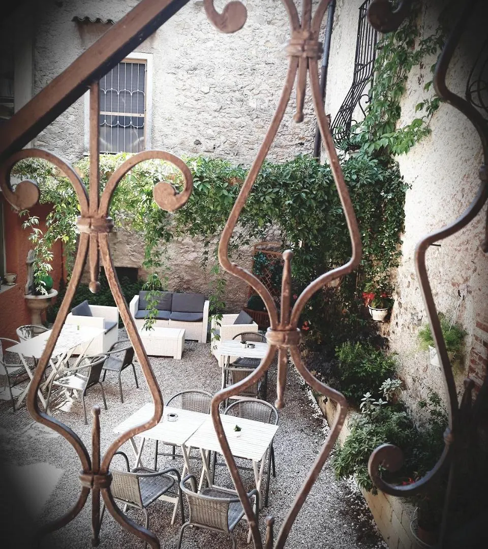 Le Due Dame Hotel Manerba del Garda 0*,  Italy